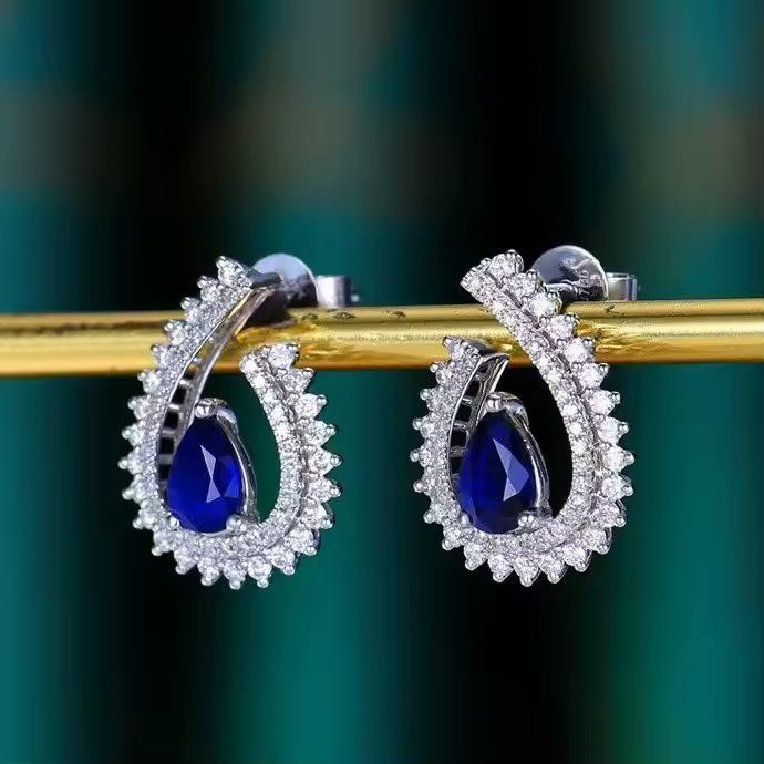 Sapphire Earring