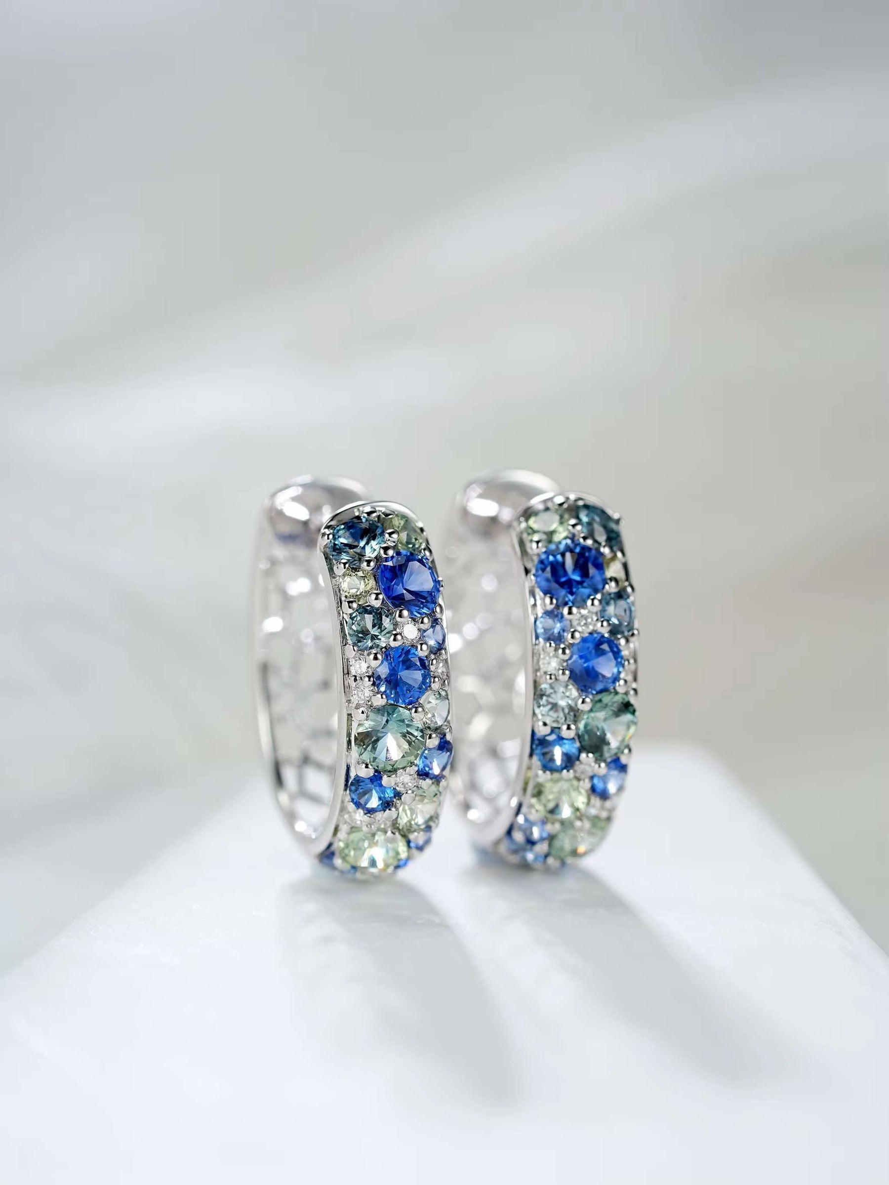 Round Brilliant Cut 0.08ct Natural Gemstone Ring in 18K White and Yellow Gold